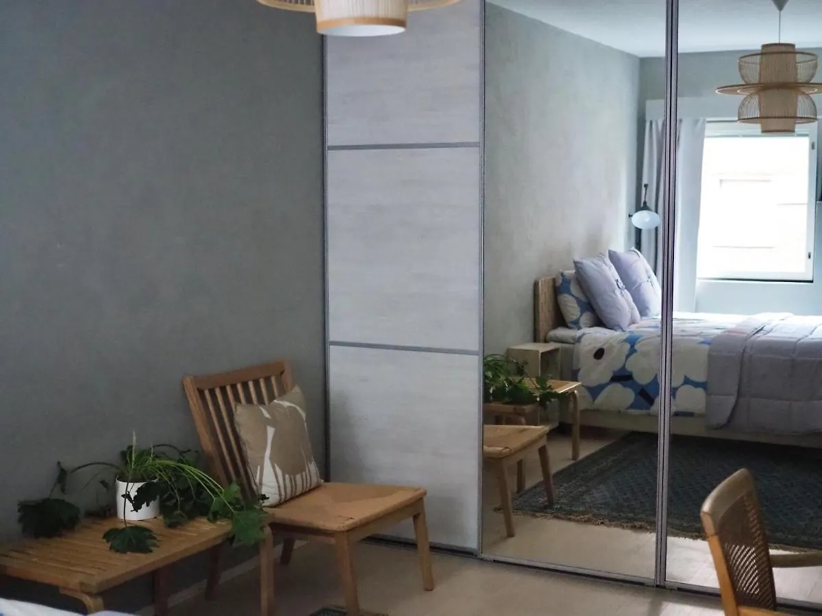 Oceanic & Trendy Two Bedroom Apartment With Free Parking Helsínquia